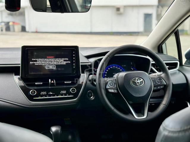 2022 Toyota COROLLA ALTIS 1.8 G FACELIFT (A) - 5