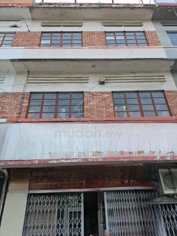 3 Storey Shop with Roof Top facing Main Road, Jalan Pasar, Pudu 1