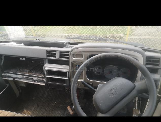 Daihatsu Delta V58 - photo 6 of 6