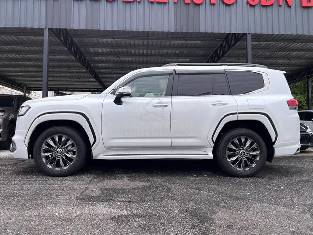 YR 2025 Toyota LANDCRUISER 3.4 300 ZX MODELLISTA - 4