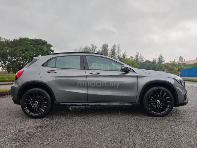 2019 Mercedes Benz GLA200 NIGHT Edition GLA 200 - 5