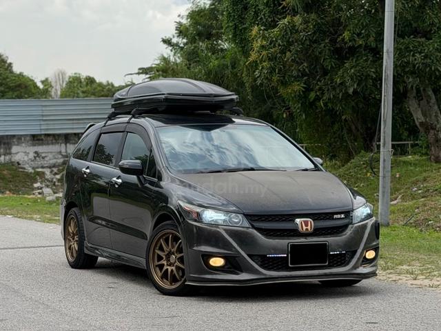 2012 Honda STREAM 1.8 i-VTEC RSZ FACELIFT (A) - 1