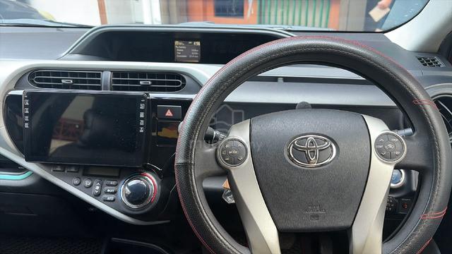2014 Toyota PRIUS C 1.5 (HYBRID) NHP10R (A) - 2