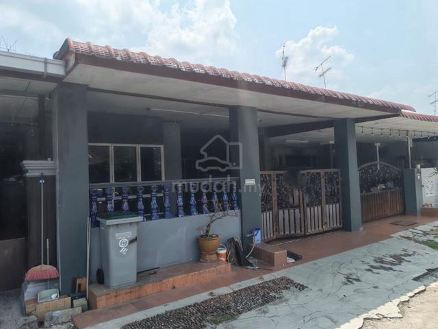 Renovated Teres Setingkat Unit Tengah 1