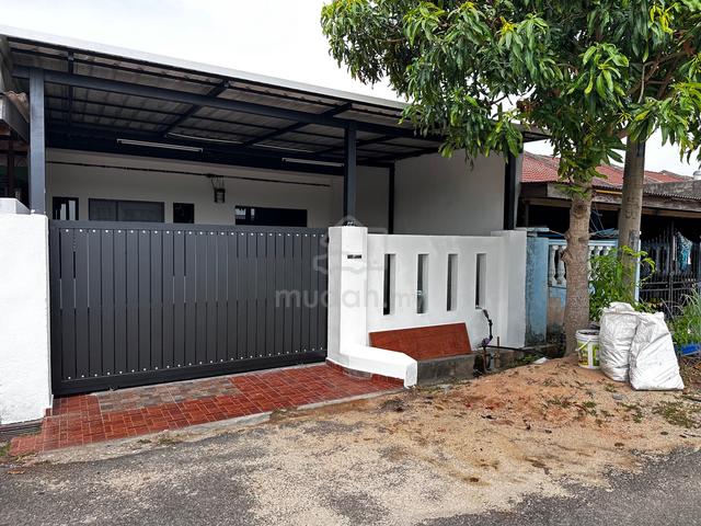 ( Fully Renovated Open Facing ) / Rumah Cantik / Bukit Rambai Melaka 1
