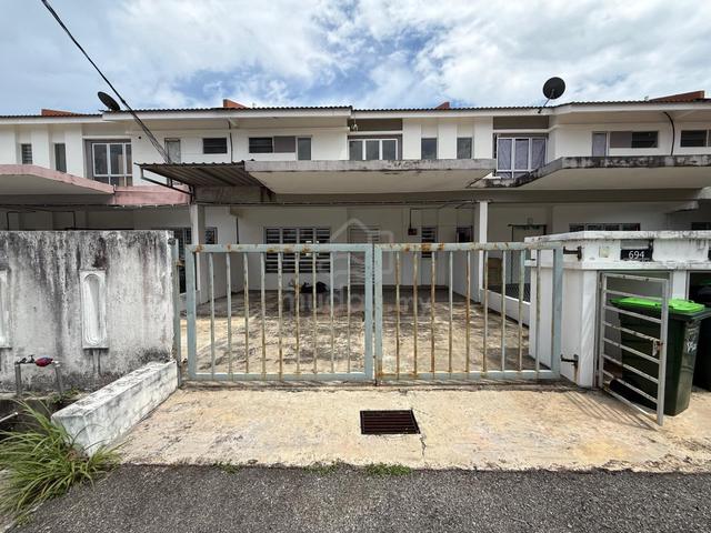 Bandar Puteri Jaya Residensi Prima 2 Stry Terrace House For Rent 1