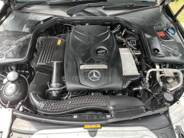 2017 Mercedes Benz C200 2.0 AVANTGARDE (CKD) (A) - 4