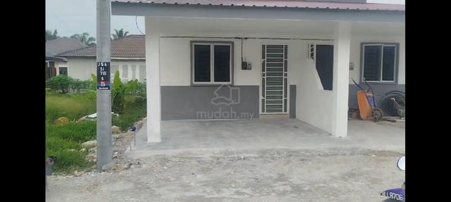 Rumah Sewa. Jalan Sekolah, Kg Jenjarom, Jenjarom, Selangor 1