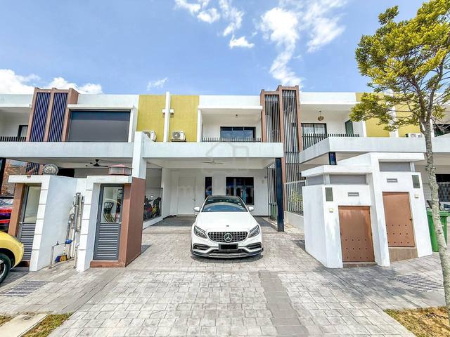 CHEAPEST Double Storey Serimba Laman Tasik Bandar Bukit Mahkota 1