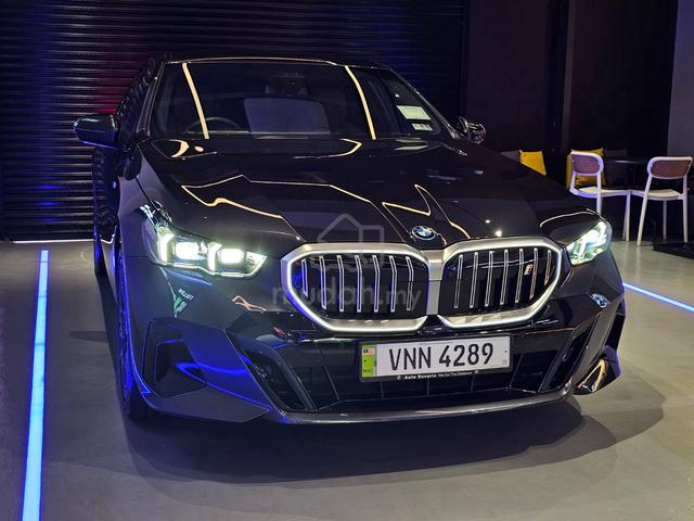 Bmw I5 EDRIVE40 M SPORT G60 5 Series free service - 1