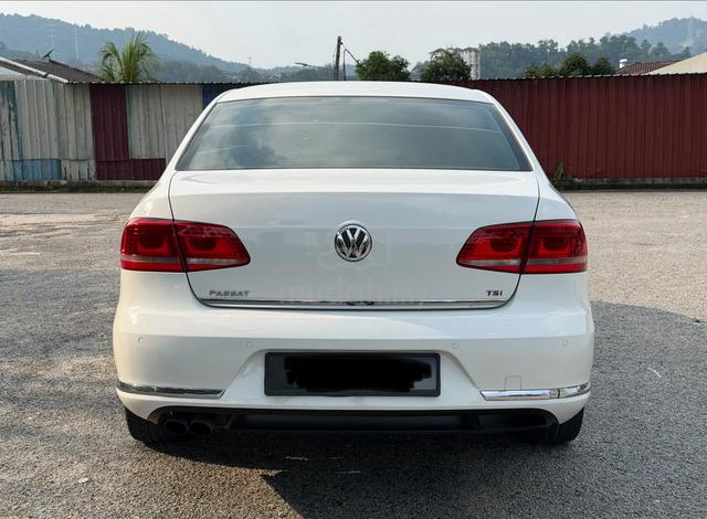 2014 Volkswagen PASSAT 1.8 TSI (A) - 5