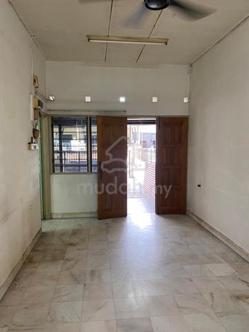 Single Storey Terrace FREEHOLD At Oriental GOOD Environment Ayer Itam 1