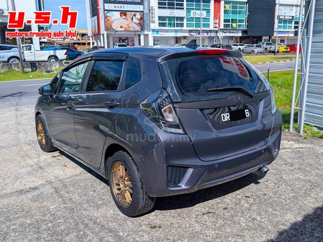 2016 Honda JAZZ 1.5 V (A) - 4