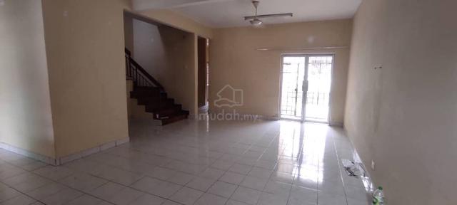 Taman Amanputra 2 Sty House For Rent, Rumah Puchong Disewa, LRT nearby 1