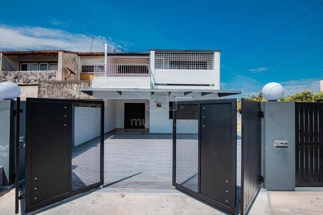 Double storey semi D corner for sale Pasir Putih IPOH 1