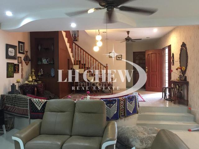2 Storey Terrace 4000sf Spacious Land Renovated Minden Height Gelugor 3