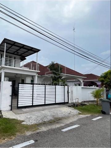Rumah Taman,full renovation alarm ,auto gate 1