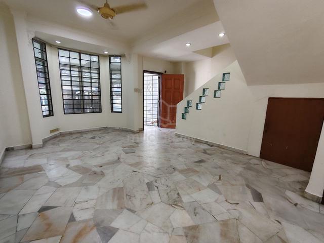 Bukit Puchong 2 Storey House for Sale! 1