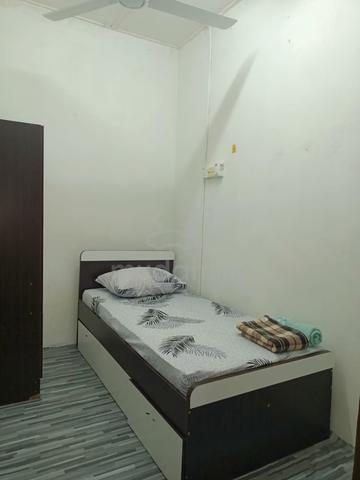 bilik single lelaki di Taman Sri Pulai-Taman Teratai, utm sukai 2