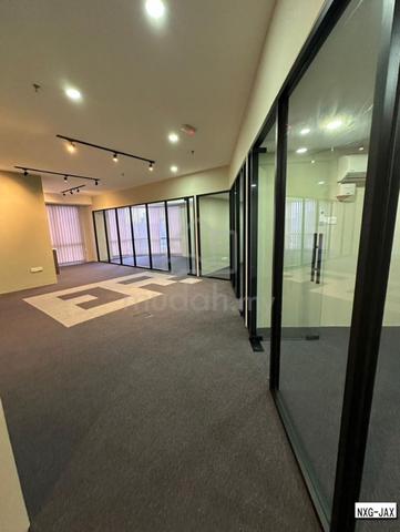 Facing Mainroad Fully Renovated 2nd Floor Corner Shop Sunsuria Forum 1