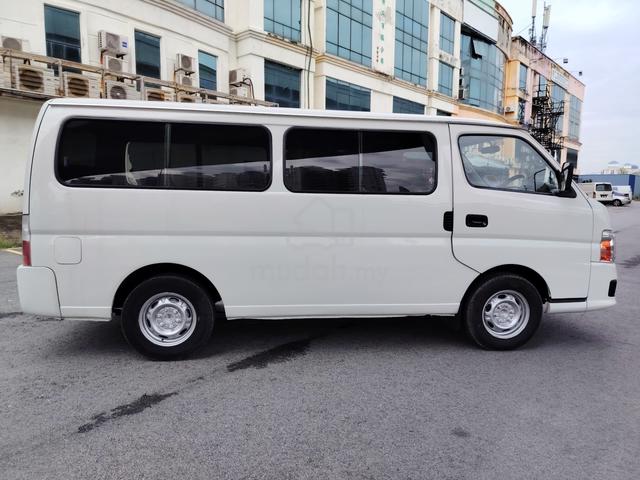 2011 Nissan URVAN 3.0 (M) WINDOW VAN 14 Seat - 5