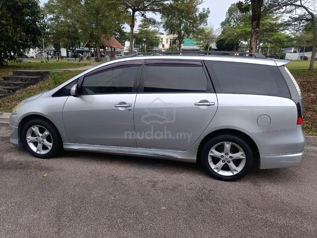 2010 Mitsubishi GRANDIS 2.4 MIVEC ENHANCED (A) - 3