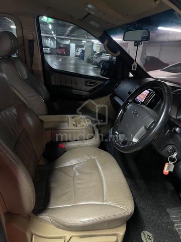 2016 Hyundai GRAND STAREX 2.5 ROYALE DELUXE - 2
