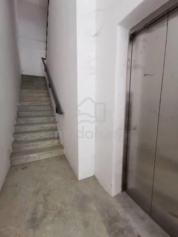 Raja Uda 4storey Shoplot for rent 1