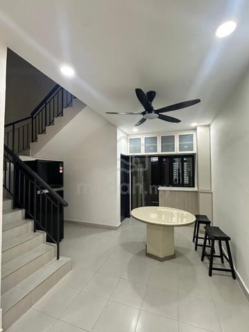 Austin Crest La Garden Double Storey Fully Renovated 1