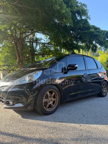 2014 Honda JAZZ 1.3 HYBRID FACELIFT (A) - 2