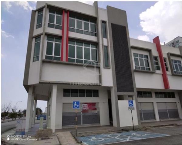 3 Storey Shop Office For Sale 1