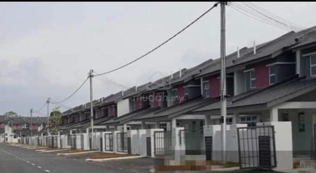 Rumah 2 tingkat dijual Taman laman Indah, Johor Bahru 1