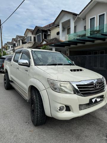 2013 Toyota HILUX 2.5 G VNT (A) - 1