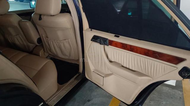 1995 Mercedes Benz 230E 2.0 W114 (M) - 5
