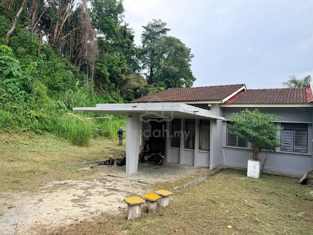 Rumah Semi D Corner Lot 1