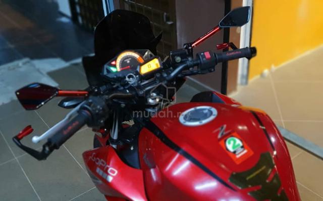 Kawasaki Z250 Candy Red reg 2014 for sale!! - photo 4 of 9