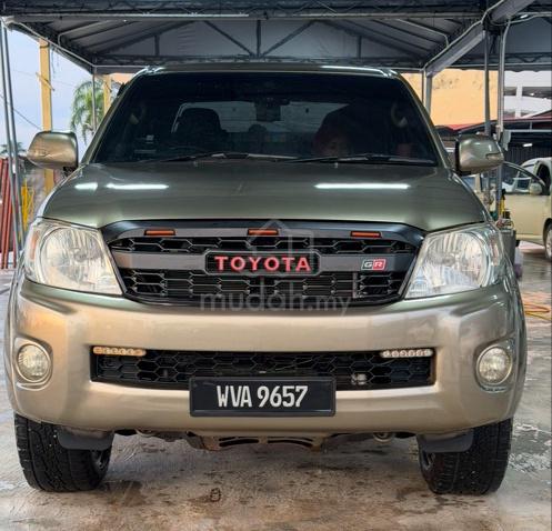 2011 Toyota HILUX 2.5 G (A) - 1