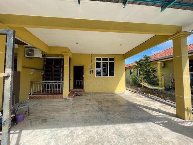 semi-D below market value 350 meter tepi pantai 1