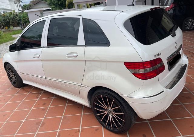 Mercedes Benz B180  - 4