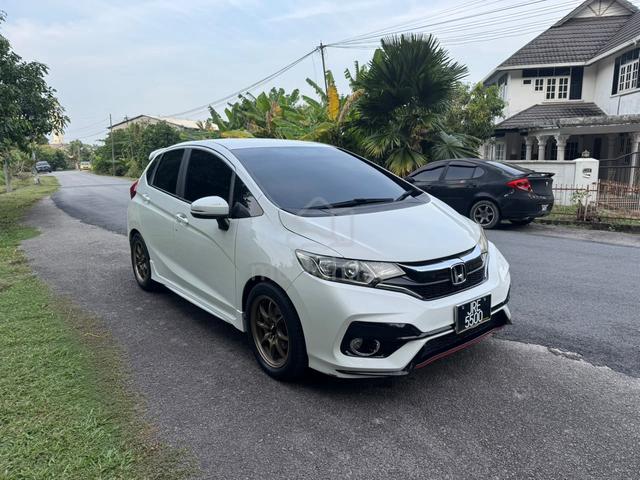 2015 Honda JAZZ 1.5 V (A) FLRS - 3