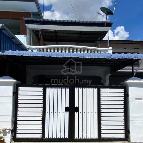 Double Storey Johor Jaya - Fully renovated 1