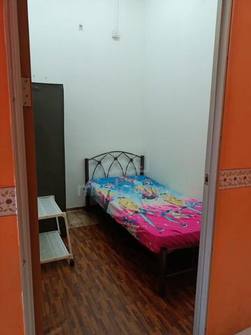 Room ( Male Near 2nd Link) at Tmn Nusantara, Gelang Patah, Johor. 2