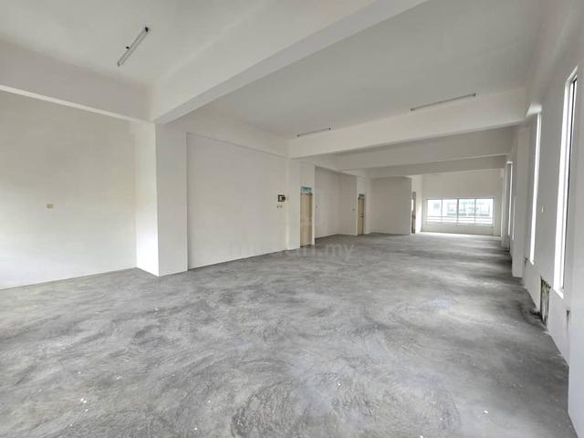 7th mile Corner 3 Storey shoplot for sale 4