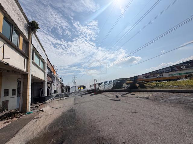 End Lot Double Storey Shop Jalan Damar, Glenmarie Cove 1