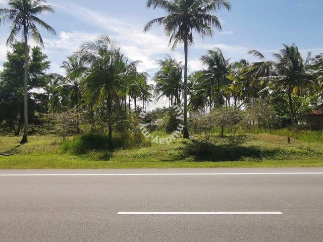 Tanah 0.89EKAR SEKALI RUMAH KAYU TEPI JALAN BESAR KG FIKRI SETIU 1