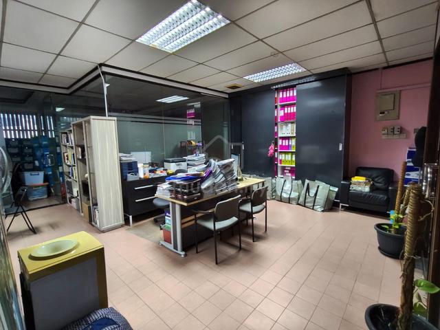 Office PJ INDUSTRIAL PARK [ MEZZANINE FLOOR / WITH CARGO LIFT ] 1