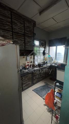 TMN SKUDAI BARU, 3BED 2BATH CORNER LOT 1-Storey Terrace House FOR SALE 1