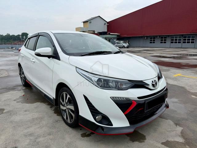 Toyota YARIS 1.5 E (A) - 1