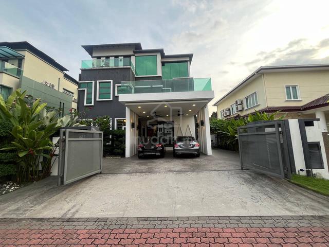 LUXURIOUS Bungalow House With Lift And Pool Subang Height East 1