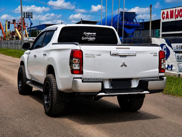 2018 Mitsubishi TRITON 2.4 VGT ADVENTURE|Full Loan - 4